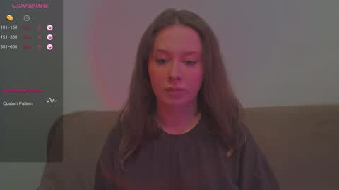 Kira online show from October 2025 01:22:01 PM