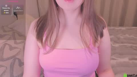 Kira online show from February 2026 07:45:02 PM