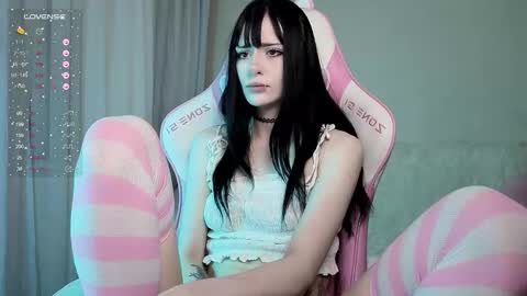 Snapshot of miranaliebert chatting on March 2026 10:05:02 PM Mirana online show from March 2026 10:05:02 PM