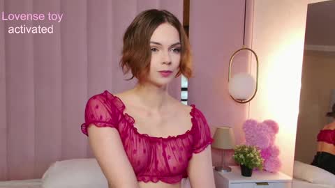 Snapshot of miranda_kery chatting on May 2026 06:43:01 AM Mira online show from May 2026 06:43:01 AM