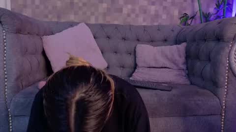 Miranda online show from November 2025 01:00:02 PM