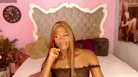 mirandaacollins online show from October 2025 03:15:02 AM