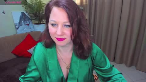 Snapshot of mirandadyson chatting on March 2025 04:35:02 PM MirandaDyson online show from March 2025 04:35:02 PM