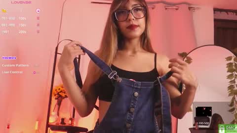 Snapshot of miranditaa chatting on March 2026 05:20:02 AM MIRANDA HERNANDEZ online show from March 2026 05:20:02 AM