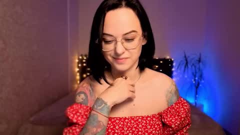 Snapshot of miraskyy chatting on December 2025 09:11:01 PM MiraSkyy online show from December 2025 09:11:01 PM