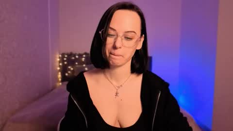 Snapshot of miraskyy chatting on January 2026 09:31:01 PM MiraSkyy online show from January 2026 09:31:01 PM