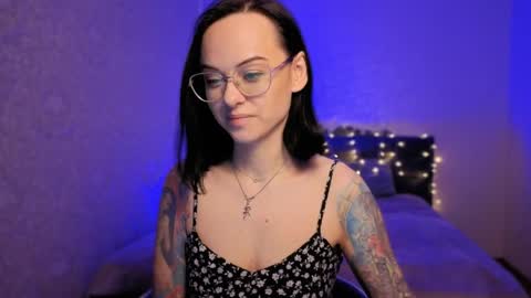 MiraSkyy online show from April 2026 09:56:02 PM