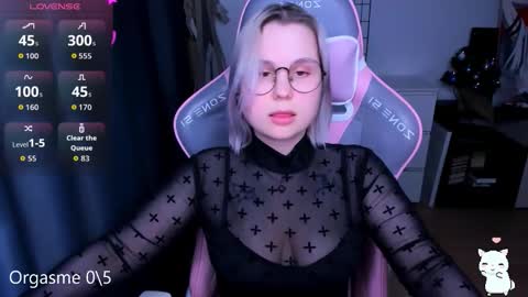 Kira online show from March 2026 05:19:02 PM