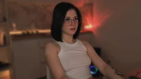 Mira online show from May 2026 09:31:01 PM