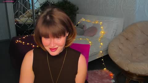 Snapshot of mirrorofsoul chatting on December 2024 06:22:02 AM Shelley online show from December 2024 06:22:02 AM