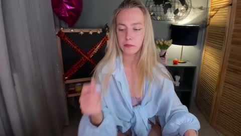 mishapallmer online show from October 2025 02:01:01 AM