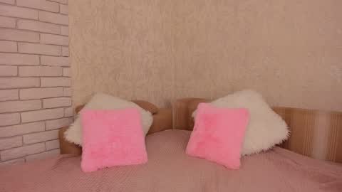 mishapallmer online show from April 2026 04:33:02 AM