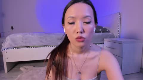 Snapshot of mishel_bless chatting on March 2025 03:40:02 PM Mishel online show from March 2025 03:40:02 PM