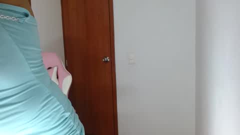 Mishka online show from December 2024 01:03:01 AM