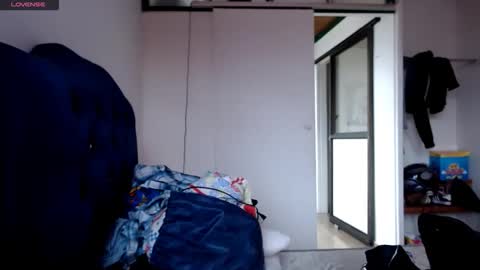 Nicol online show from April 2026 04:22:01 PM