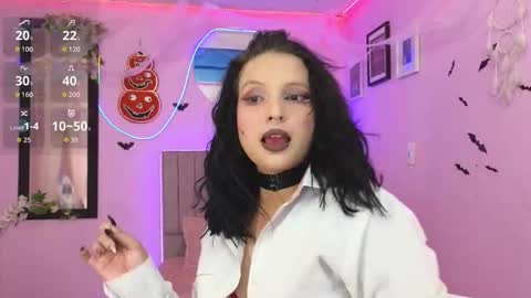 misofialeal online show from October 2025 06:51:01 PM