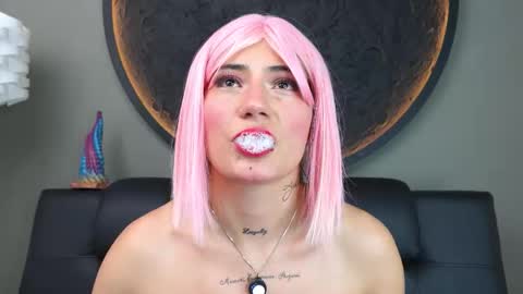 Charlotte online show from October 2025 06:21:01 PM