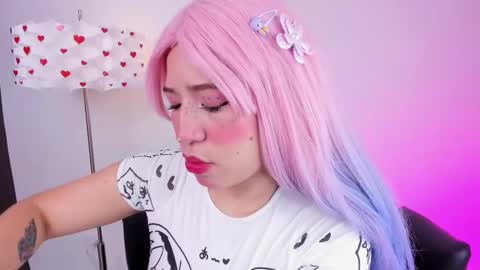 Daphne online show from September 2025 02:46:02 AM