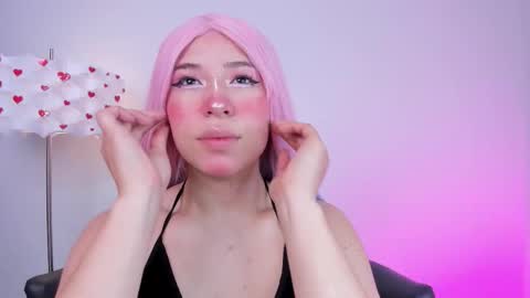 Daphne online show from September 2025 02:35:01 AM