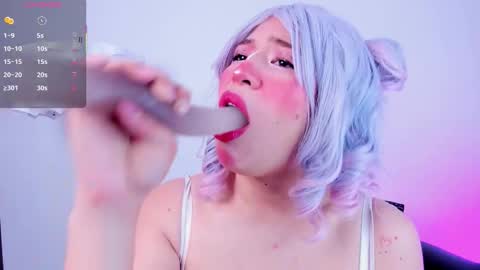 Daphne online show from September 2025 02:37:02 AM