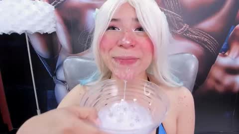 Daphne online show from October 2025 03:06:02 AM