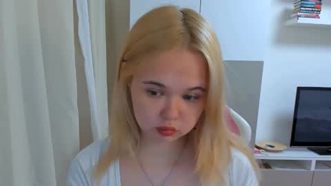 miss__selena online show from March 2025 04:38:02 PM