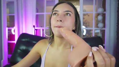 Zoe online show from March 2026 06:18:02 PM