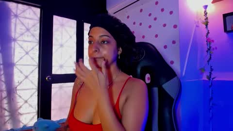 Akemi 3 online show from November 2025 02:04:01 PM