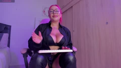 Snapshot of miss_amarantha1 chatting on April 2026 11:49:01 AM A M A R A N T H A online show from April 2026 11:49:01 AM