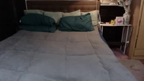 Snapshot of miss_angelic15 chatting on May 2026 10:36:01 AM miss angelic15 online show from May 2026 10:36:01 AM