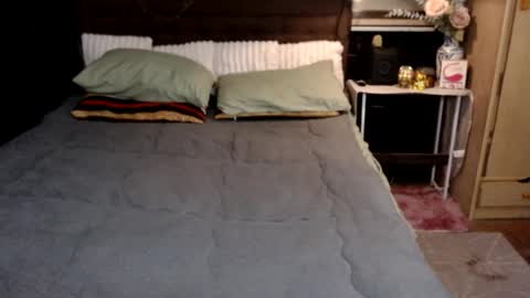 Snapshot of miss_angelic15 chatting on July 2026 12:57:02 AM miss angelic15 online show from July 2026 12:57:02 AM