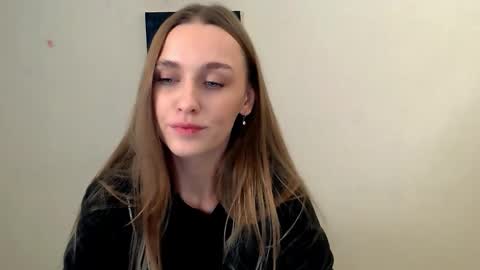 Snapshot of miss_angelina_ chatting on October 2025 06:11:02 AM Angelina online show from October 2025 06:11:02 AM