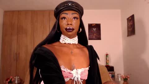 Snapshot of miss_ariaa chatting on September 2025 11:27:02 PM Aria Diaz online show from September 2025 11:27:02 PM