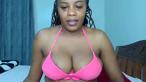 Snapshot of miss_candy7 chatting on January 2025 11:45:01 AM Candy online show from January 2025 11:45:01 AM