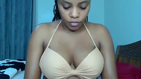 Snapshot of miss_candy7 chatting on January 2025 08:29:01 AM Candy online show from January 2025 08:29:01 AM