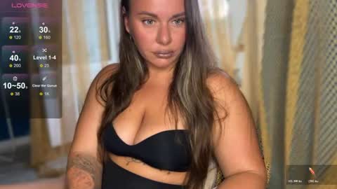 Snapshot of miss_christine_ chatting on June 2026 05:01:02 AM Miss Christine online show from June 2026 05:01:02 AM