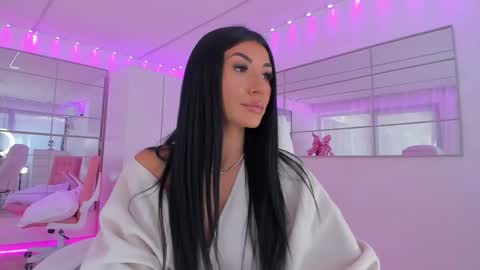 miss_diamond__ online show from April 2026 08:09:02 AM