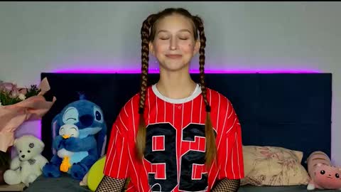 Snapshot of miss_emily_miller chatting on October 2025 05:13:02 PM Emily online show from October 2025 05:13:02 PM