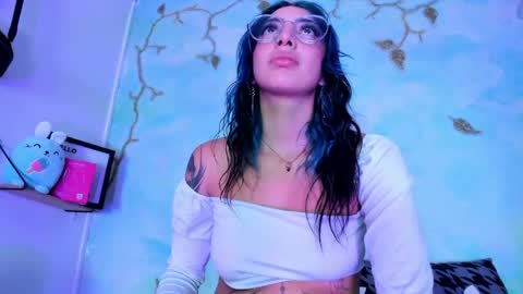 miss_evans_ online show from April 2026 03:30:02 AM