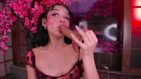 Evoleth online show from April 2026 06:19:01 PM