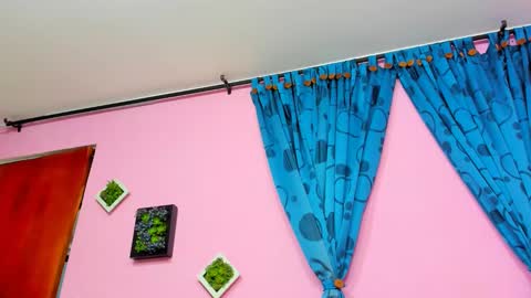 Monica Patricia online show from January 2025 10:17:01 PM