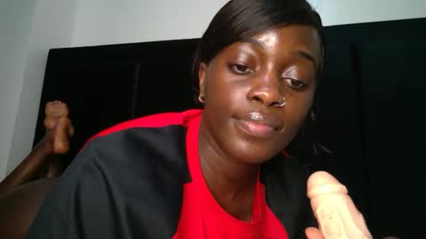 SensuElle  WHAT I DONT SHOW HERE... YOULL ONLY SEE IN PRIVATE  online show from October 2025 10:52:02 PM