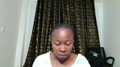 Snapshot of miss_kiarrafit chatting on May 2026 08:21:01 AM Miss Kiarrafit online show from May 2026 08:21:01 AM