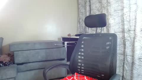 Snapshot of miss_kiiki chatting on February 2025 08:27:02 AM miss_kiiki online show from February 2025 08:27:02 AM