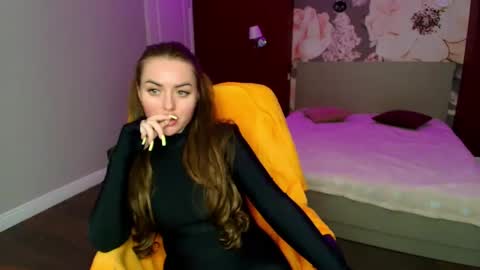 Snapshot of miss_kiten chatting on May 2026 06:24:02 PM miss_kiten online show from May 2026 06:24:02 PM