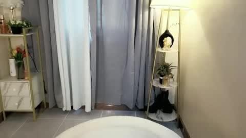 miss_kyrstyn online show from May 2026 01:54:01 AM