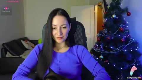 Laura online show from December 2024 02:44:01 PM