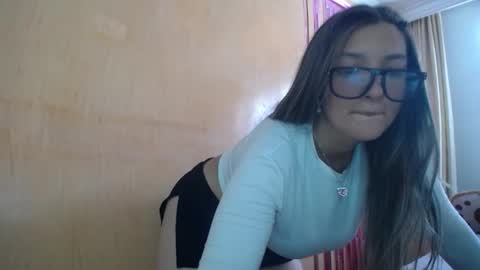 lilieth  online show from March 2026 07:54:01 PM