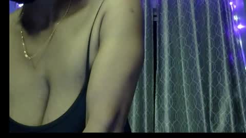 Snapshot of miss_mahi69 chatting on April 2026 04:31:02 PM Mahi online show from April 2026 04:31:02 PM