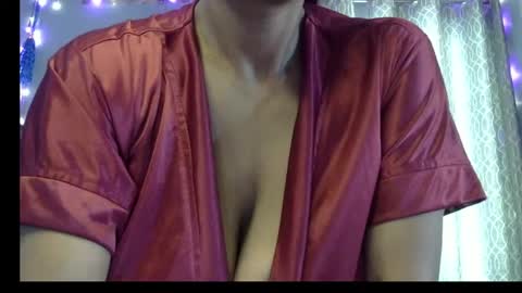 Snapshot of miss_mahi69 chatting on May 2026 04:42:01 AM Mahi online show from May 2026 04:42:01 AM